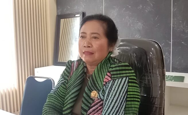 Ketua Komisi B DPRD Palopo, Elisabeth RZ Mangeke (Gie)